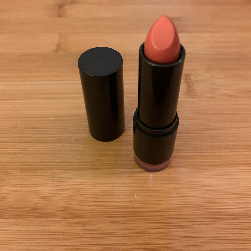 🌻NWOT ULTA Beauty Lipstick “Stay Fierce”